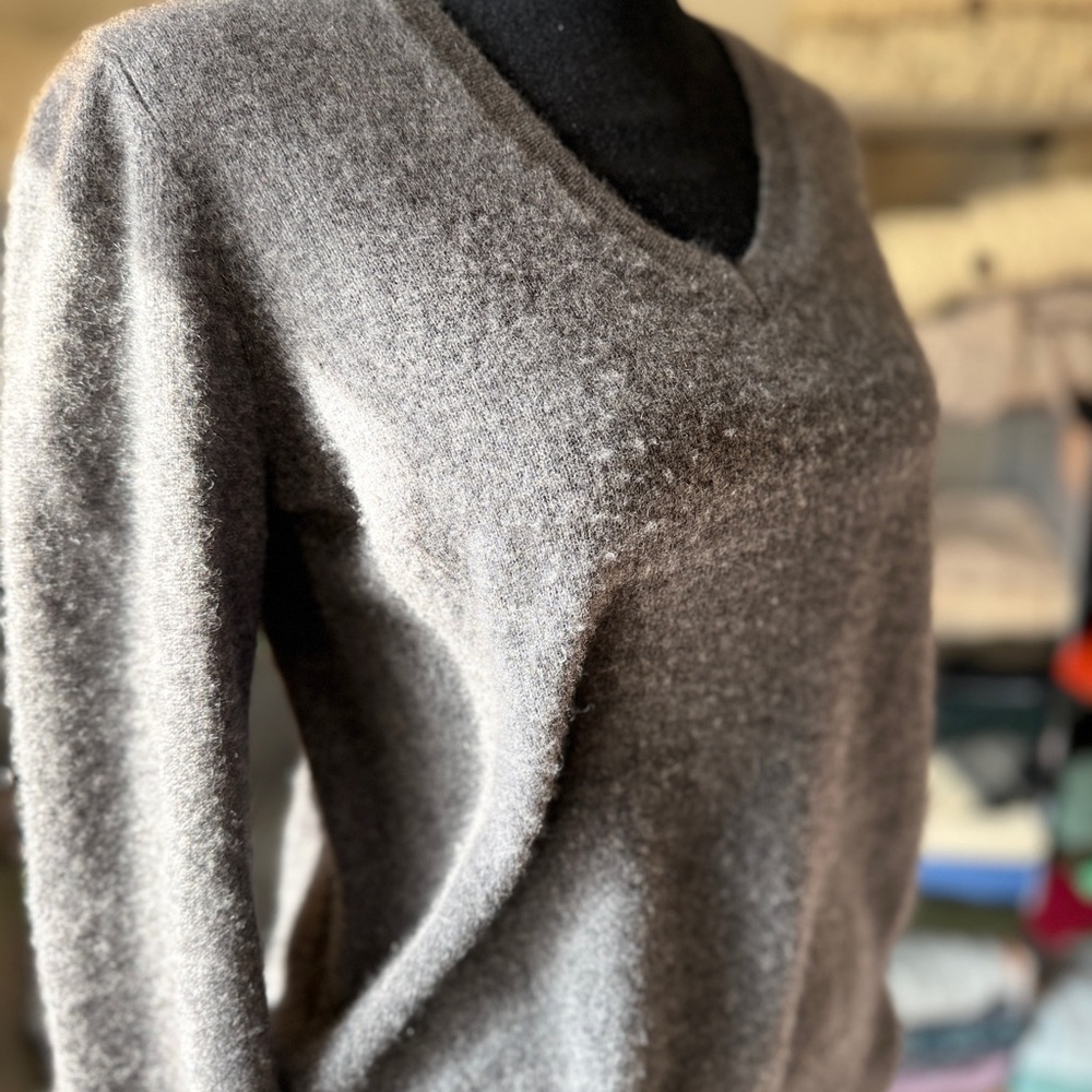 Halogen Cashmere V-Neck, Gray, XL